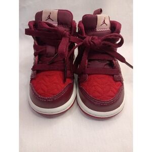 Jordan 1 High Top Sneaker Red Maroon White AV5172-600 US 4C Unisex Baby Athletic